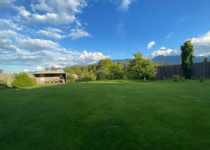 Апартаменти Modern & Homely Nature-apartemt